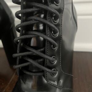 Size 7, Laced Up Heeled Black Boots